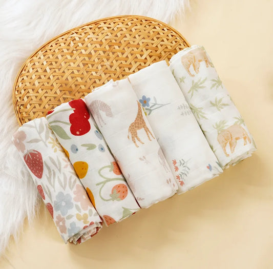 Happyflute 60x60CM Bamboo Cotton Muslin Square Towels 5-Piece Set Soft Gauze Wipes for Baby Face And Bath Newborn Baby Bibs